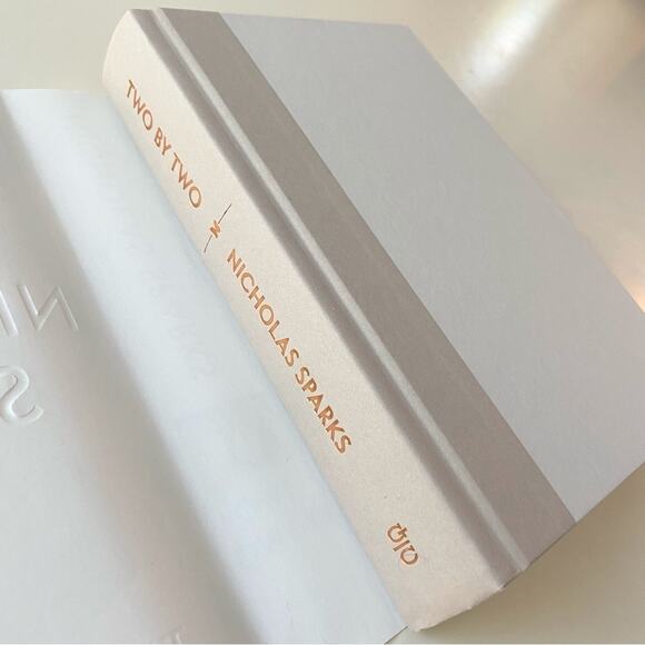 Nicolas Sparks Two By Two Hardback Book - Picture 5 of 6